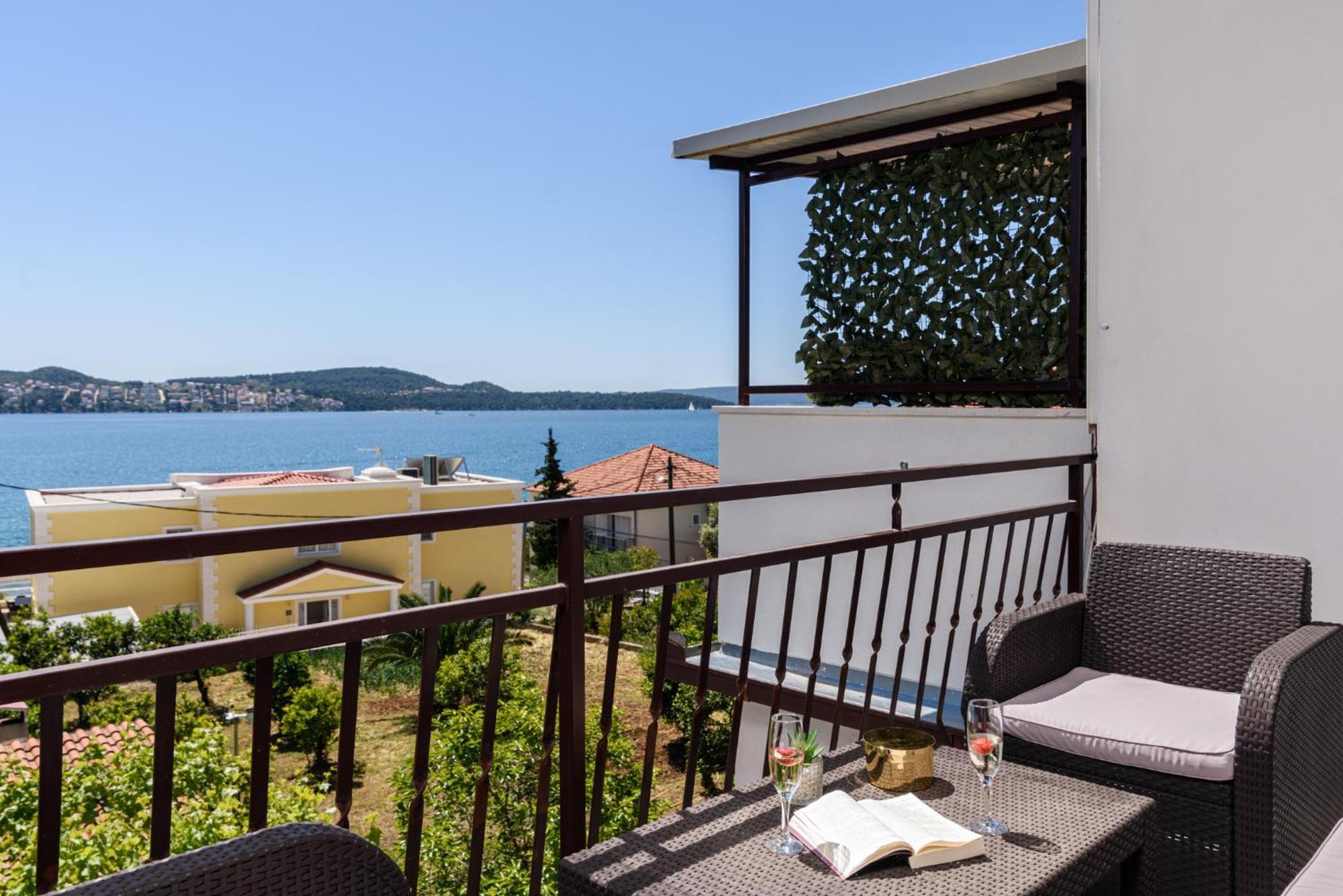 Apartments Villa Ivanka Trogir Exterior foto