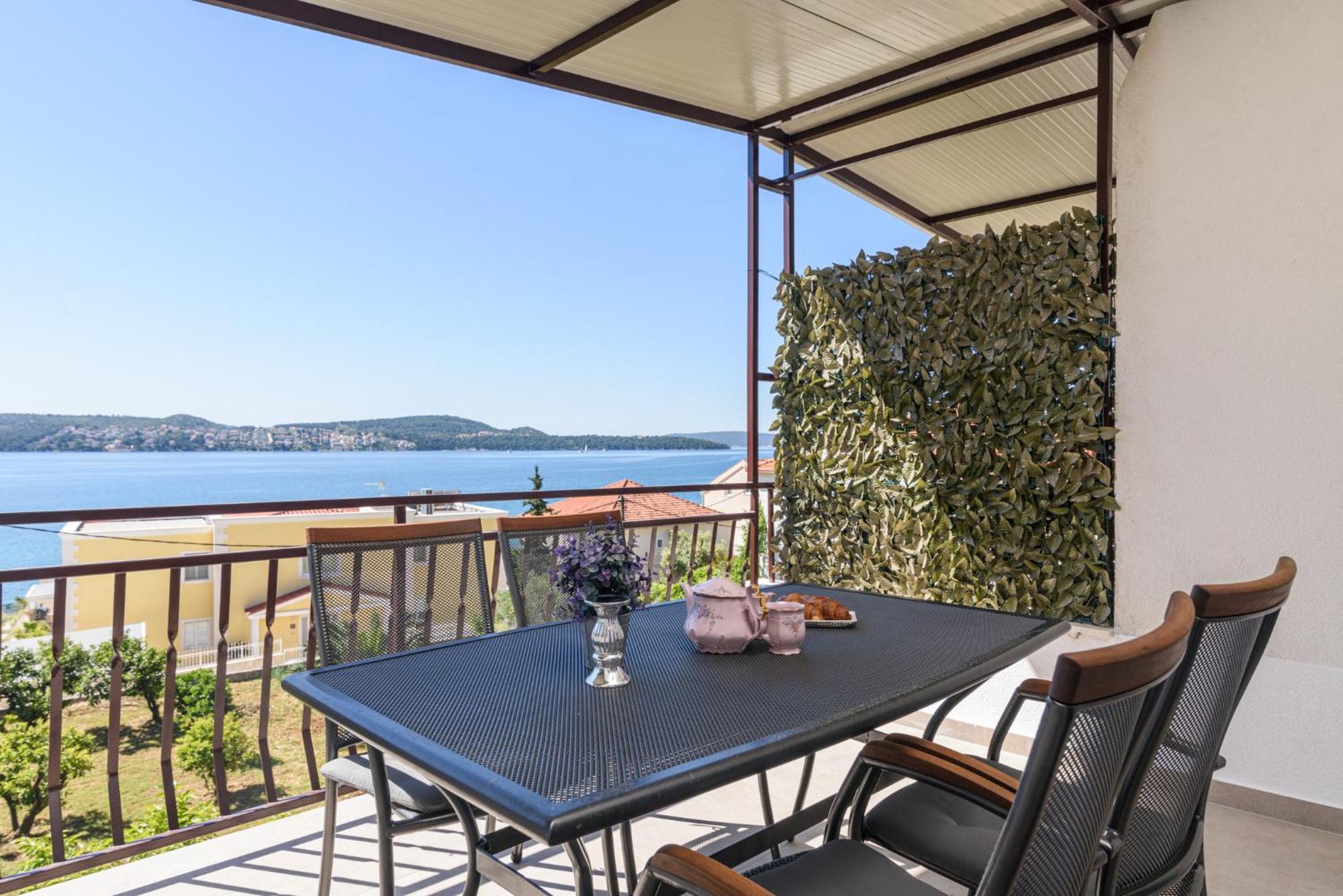 Apartments Villa Ivanka Trogir Exterior foto
